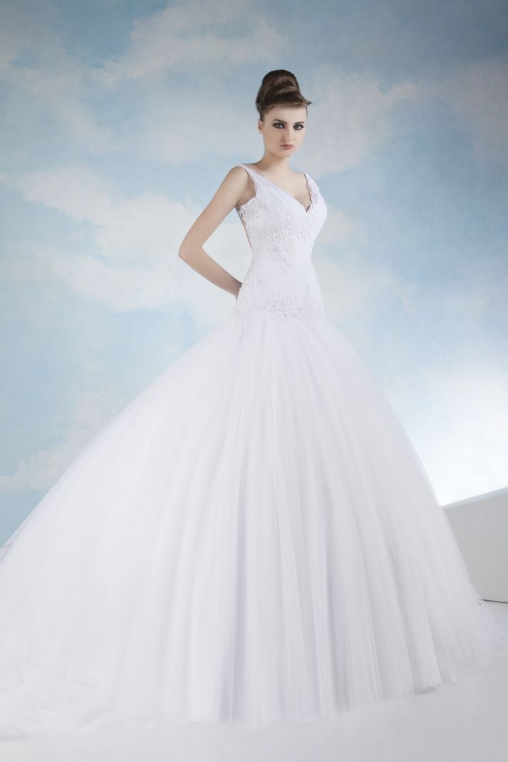 Wedding dresses I Bridal and bridesmaid gowns I Beirut Lebanon