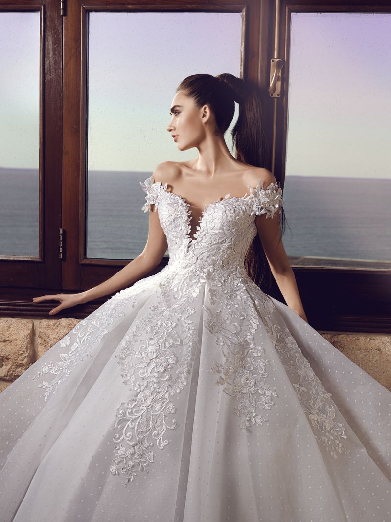 Gorgeous Long Princess Sweetheart Beading Pearl Satin Wedding Dress wi –  BIZTUNNEL